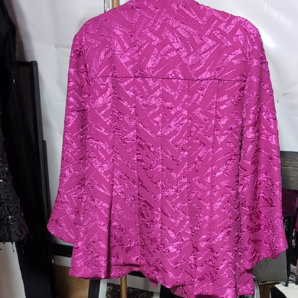 Frank Lyman Design Fuchsia Textured Blazer - Picture 7 of 7